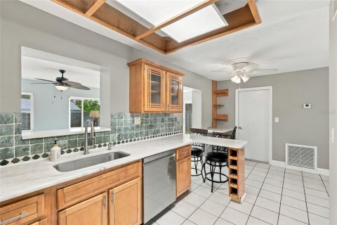Villa ou maison à vendre à Seminole, Floride: 3 chambres, 121.79 m2 № 2413771 - photo 10