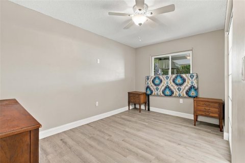 Villa ou maison à vendre à Seminole, Floride: 3 chambres, 121.79 m2 № 2413771 - photo 25