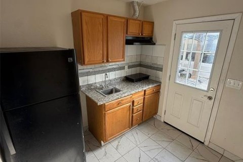 Casa en alquiler en Orlando, Florida, 1 dormitorio, 80.27 m2 № 1919216 - foto 4