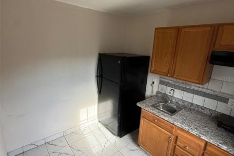 Casa en alquiler en Orlando, Florida, 1 dormitorio, 80.27 m2 № 1919216 - foto 3