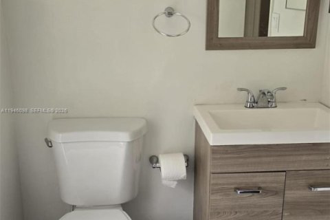 Condominio en venta en Miami, Florida, 3 dormitorios, 108.05 m2 № 2002441 - foto 8