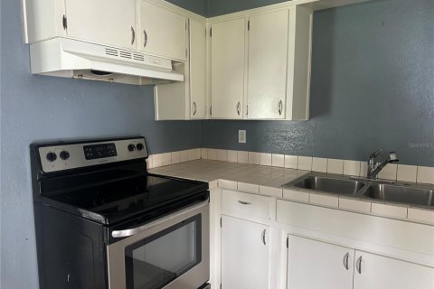 House in Auburndale, Florida 3 bedrooms, 89.19 sq.m. № 1847550 - photo 10