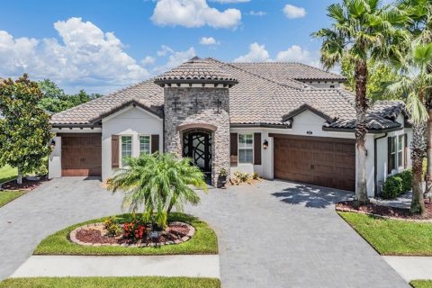 House in Wesley Chapel, Florida 4 bedrooms, 360.37 sq.m. № 1801965 - photo 1