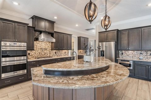 House in Wesley Chapel, Florida 4 bedrooms, 360.37 sq.m. № 1801965 - photo 14