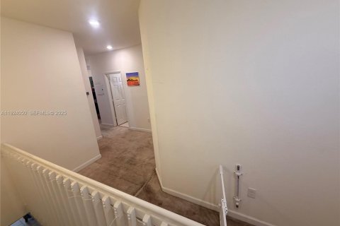 Купить виллу или дом в Хомстед, Флорида 3 спальни, 182.27м2, № 1983712 - фото 15