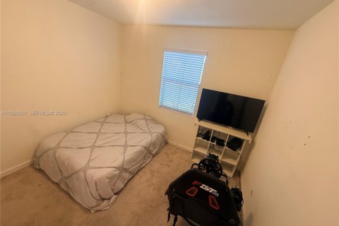 Купить виллу или дом в Хомстед, Флорида 3 спальни, 182.27м2, № 1983712 - фото 17