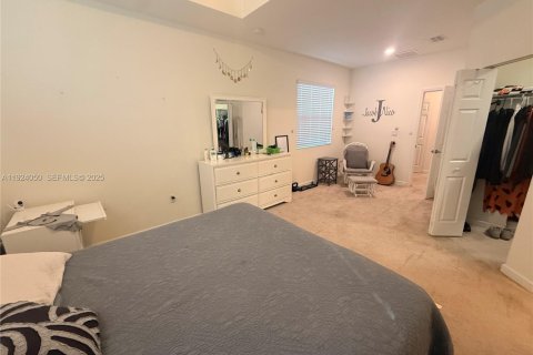 Купить виллу или дом в Хомстед, Флорида 3 спальни, 182.27м2, № 1983712 - фото 21