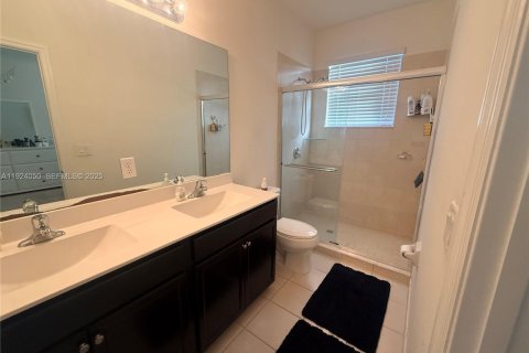 Купить виллу или дом в Хомстед, Флорида 3 спальни, 182.27м2, № 1983712 - фото 14