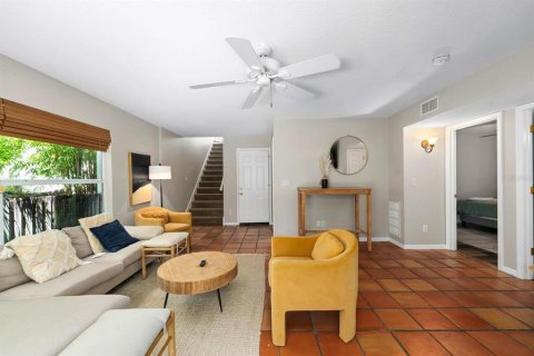 House in Palm Harbor, Florida 5 bedrooms, 203.18 sq.m. № 1904118 - photo 26