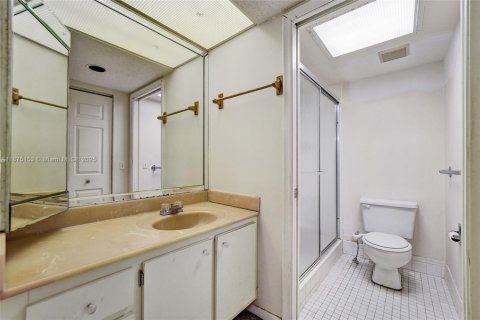 Condominio en venta en Pembroke Pines, Florida, 2 dormitorios, 110.83 m2 № 1896142 - foto 14