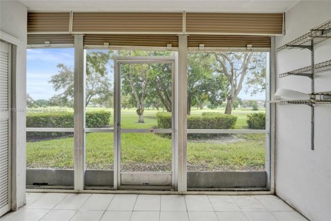 Condominio en venta en Pembroke Pines, Florida, 2 dormitorios, 110.83 m2 № 1896142 - foto 21