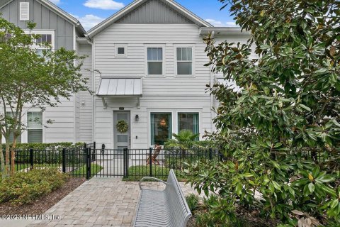House in Jacksonville, Florida 3 bedrooms, 142.33 sq.m. № 865746 - photo 1
