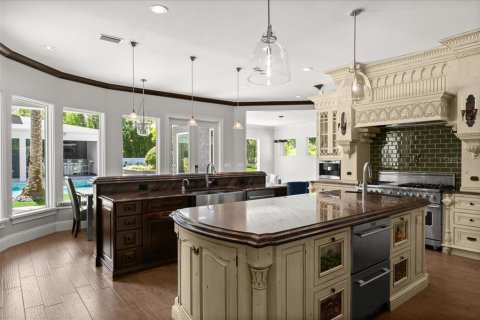 House in Ormond Beach, Florida 8 bedrooms, 1173.54 sq.m. № 1416758 - photo 17