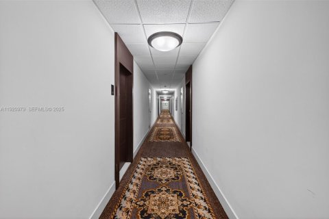 Купить кондоминиум в Авентура, Флорида 2 спальни, 157.28м2, № 2244288 - фото 17