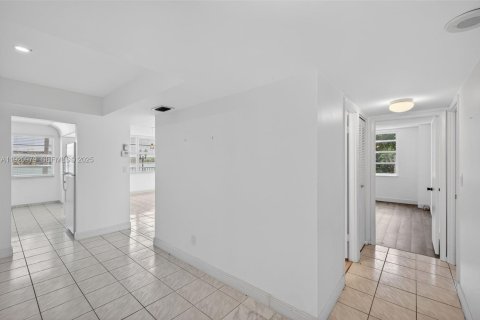 Купить кондоминиум в Авентура, Флорида 2 спальни, 157.28м2, № 2244288 - фото 6