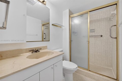 Купить кондоминиум в Авентура, Флорида 2 спальни, 157.28м2, № 2244288 - фото 11