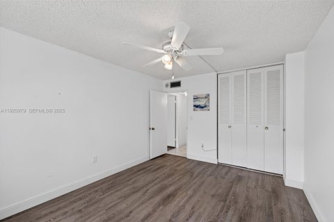 Купить кондоминиум в Авентура, Флорида 2 спальни, 157.28м2, № 2244288 - фото 7