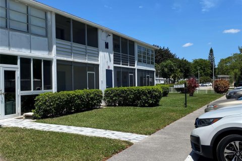 Condo in Deerfield Beach, Florida, 2 bedrooms № 2154175 - photo 20