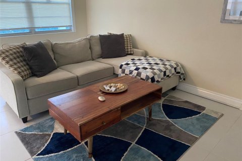 Condo in Deerfield Beach, Florida, 2 bedrooms № 2154175