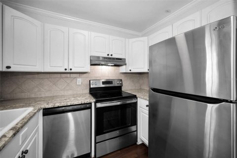 Condominio en venta en Seminole, Florida, 2 dormitorios, 81.75 m2 № 2091671 - foto 11