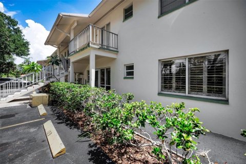 Condominio en venta en Seminole, Florida, 2 dormitorios, 81.75 m2 № 2091671 - foto 2