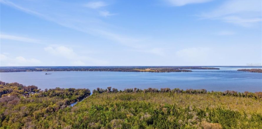 Land in Astatula, Florida № 2099635