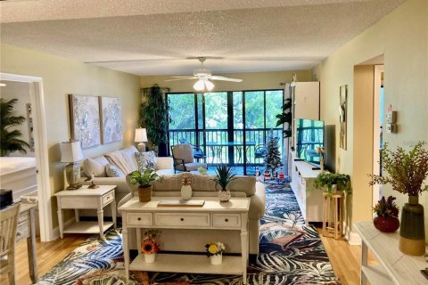 Copropriété à louer à Bradenton, Floride: 2 chambres, 109.44 m2 № 2419265 - photo 2