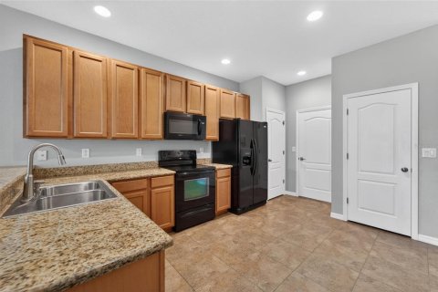 Adosado en venta en Tampa, Florida, 2 dormitorios, 147.9 m2 № 2202925 - foto 10