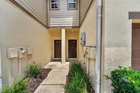 Adosado en venta en Tampa, Florida, 2 dormitorios, 147.9 m2 № 2202925 - foto 4