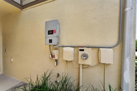Adosado en venta en Tampa, Florida, 2 dormitorios, 147.9 m2 № 2202925 - foto 5
