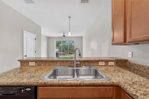Adosado en venta en Tampa, Florida, 2 dormitorios, 147.9 m2 № 2202925 - foto 12