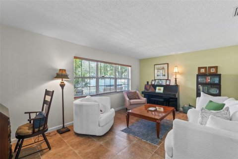Casa en venta en Winter Garden, Florida, 3 dormitorios, 174.66 m2 № 1725176 - foto 6