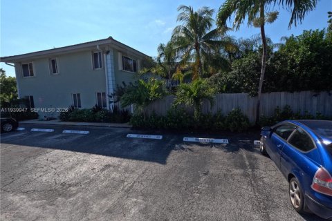 Condo in Fort Lauderdale, Florida, 3 bedrooms № 2059710 - photo 2