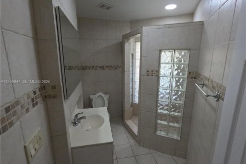 Condo in Fort Lauderdale, Florida, 3 bedrooms № 2059710 - photo 9