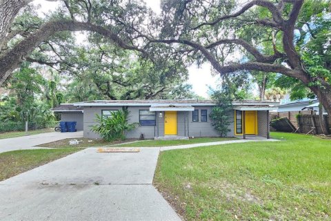 House in Tampa, Florida 3 bedrooms, 130.06 sq.m. № 2234626