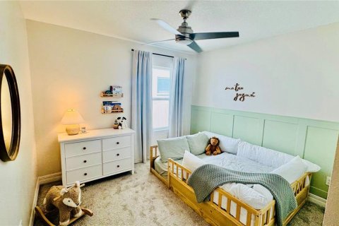 House in Plant City, Florida 4 bedrooms, 171.31 sq.m. № 2400420 - photo 9