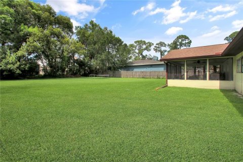 House in Sanford, Florida 2 bedrooms, 93.65 sq.m. № 1820472 - photo 25