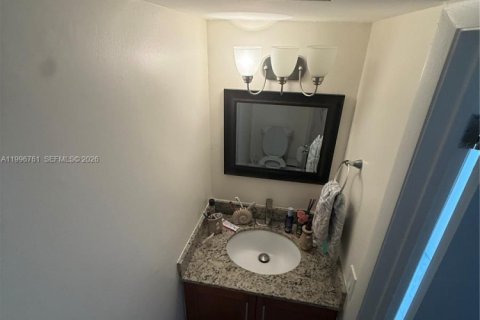 Adosado en venta en Miami, Florida, 2 dormitorios, 108.7 m2 № 2058998 - foto 15