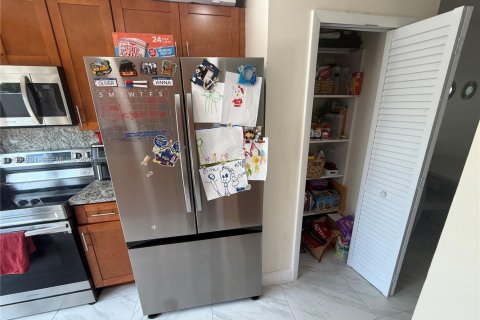 Adosado en venta en Miami, Florida, 2 dormitorios, 108.7 m2 № 2058998 - foto 12