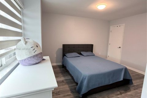 Adosado en venta en Miami, Florida, 2 dormitorios, 108.7 m2 № 2058998 - foto 20