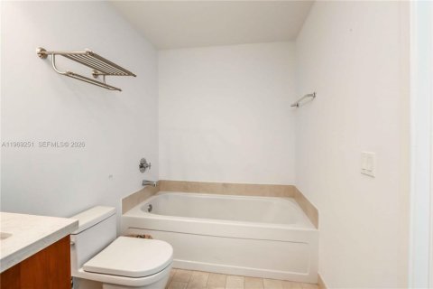 Copropriété à louer à Miami, Floride: 1 chambre, 64.38 m2 № 2030293 - photo 11