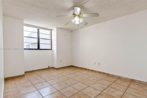 Copropriété à louer à Miami, Floride: 2 chambres, 86.49 m2 № 1999192 - photo 10