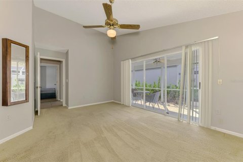 House in Sarasota, Florida 2 bedrooms, 102.19 sq.m. № 2229652 - photo 16