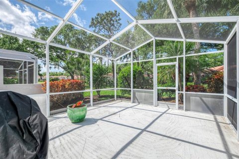 House in Sarasota, Florida 2 bedrooms, 102.19 sq.m. № 2229652 - photo 25
