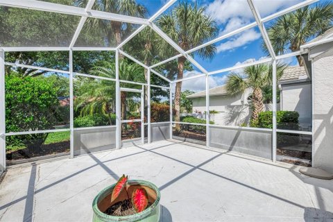 House in Sarasota, Florida 2 bedrooms, 102.19 sq.m. № 2229652 - photo 26