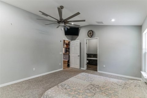 House in Osteen, Florida 3 bedrooms, 160.54 sq.m. № 1722352 - photo 21