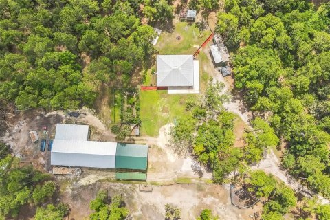 House in Osteen, Florida 3 bedrooms, 160.54 sq.m. № 1722352 - photo 29