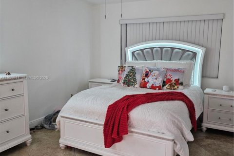 Copropriété à louer à Miami, Floride: 2 chambres, 86.4 m2 № 2010971 - photo 12