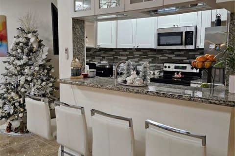 Copropriété à louer à Miami, Floride: 2 chambres, 86.4 m2 № 2010971 - photo 5