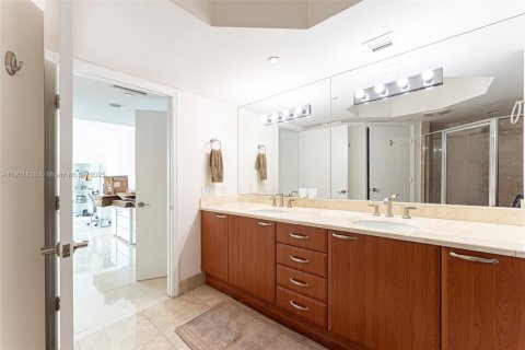 Купить кондоминиум в Авентура, Флорида 2 спальни, 185.9м2, № 1953571 - фото 9